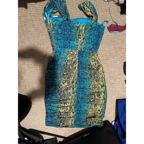 BCBGMAXAZRIA Blue and Green Snakeskin Print Cocktail Dress XS Size NWT - Picture 4 of 5